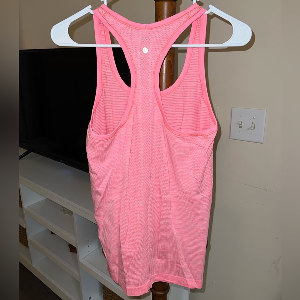 Lululemon Swiftly Tech Racerback Tank Top - Picture 2 of 4